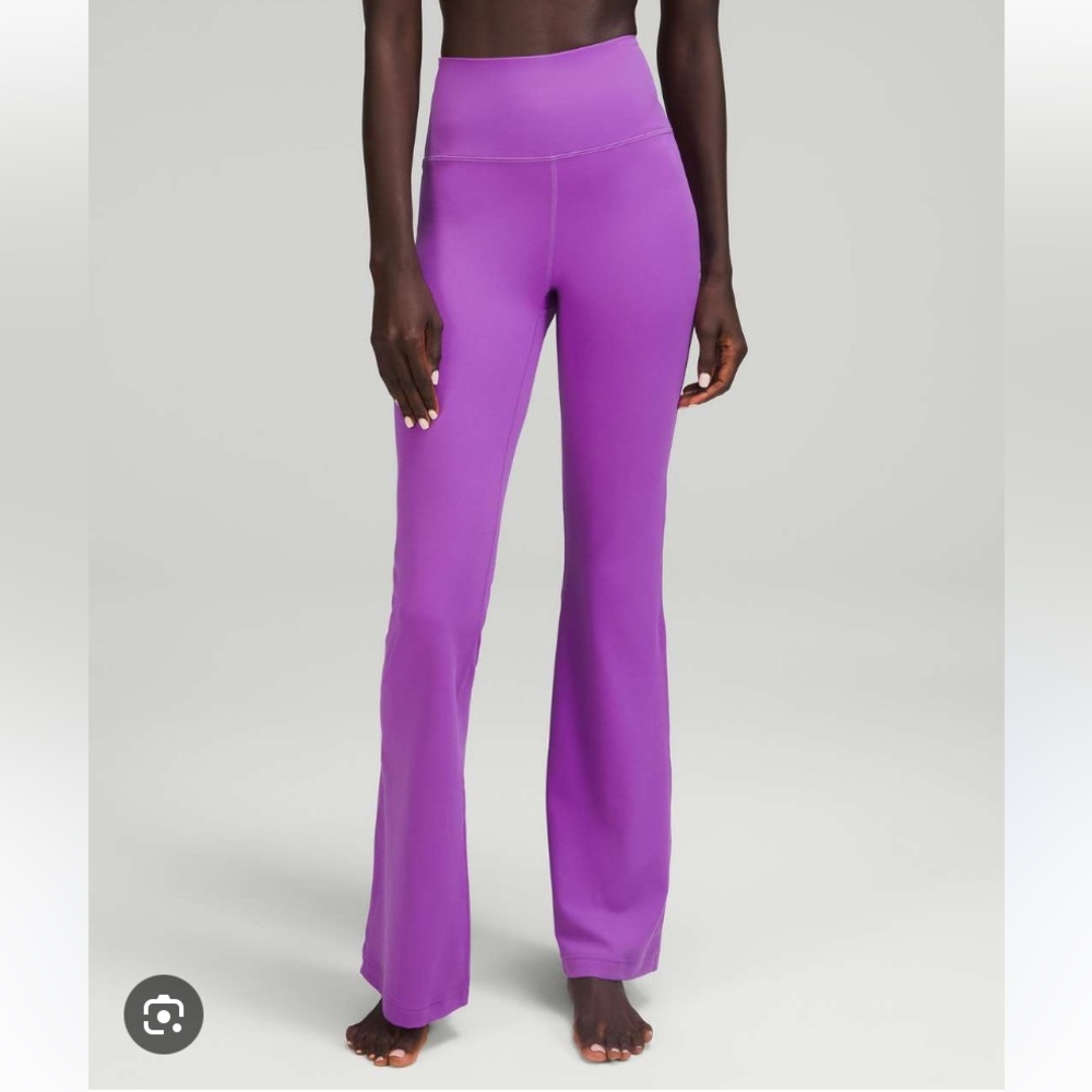 Lululemon Groove Super-High-Rise Flared Pant *Nulu
Moonlit Magenta